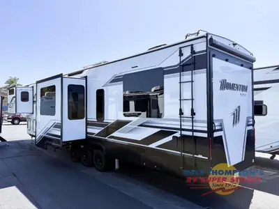 2026 Grand Design Momentum M-Class photo 4