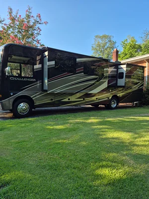 Used 2023 Thor Motor Coach Challenger 37FH