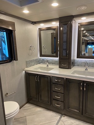 2022 FLEETWOOD DISCOVERY photo 8