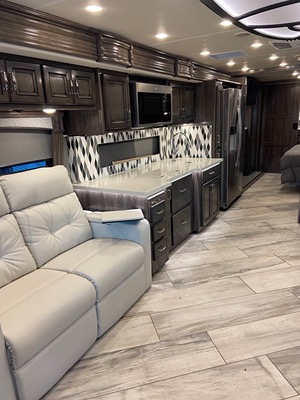 2022 FLEETWOOD DISCOVERY photo 10