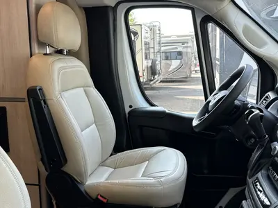 2027 Winnebago Elora photo 21