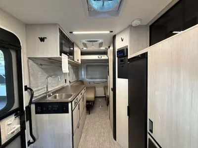 2027 Winnebago Elora photo 41