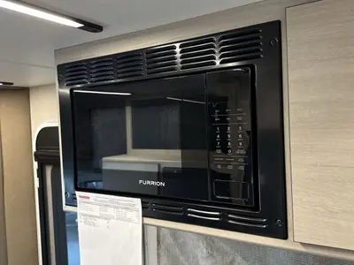2027 Winnebago Elora photo 44
