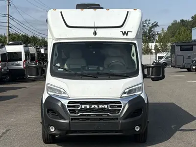 2027 Winnebago Elora photo 4