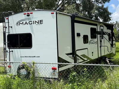 2022 GRAND DESIGN IMAGINE photo 4