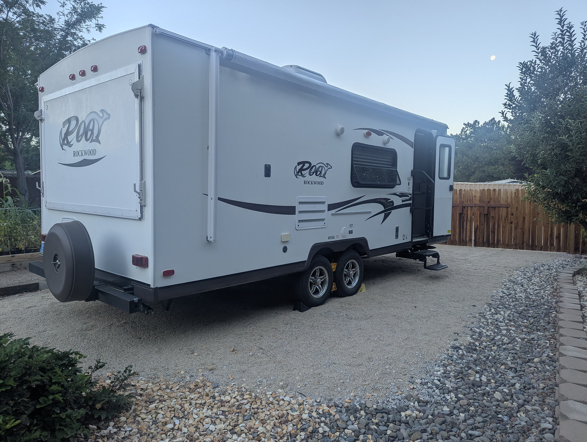 2014 FOREST RIVER ROCKWOOD ROO exterior