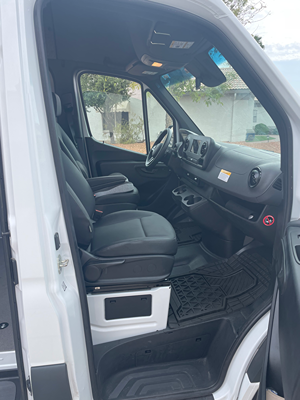 2024 MERCEDES-BENZ SPRINTER photo 11