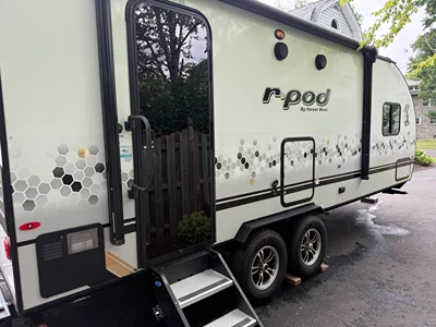 2021 FOREST RIVER R-POD photo 4