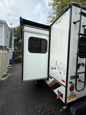 2021 FOREST RIVER R-POD photo 3