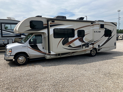 Used 2018 Thor Motor Coach Outlaw 29H