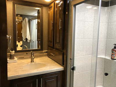 2020 THOR MOTOR COACH VENETIAN photo 15