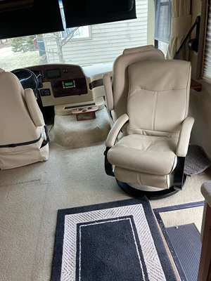 2012 HOLIDAY RAMBLER VACATIONER SE photo 17