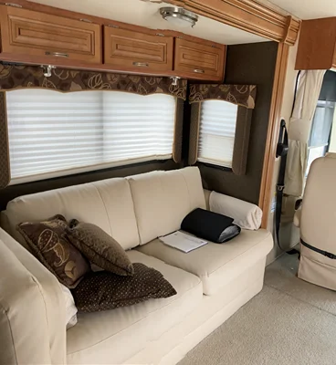 2012 HOLIDAY RAMBLER VACATIONER SE photo 16