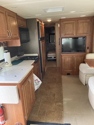 2012 HOLIDAY RAMBLER VACATIONER SE photo 19