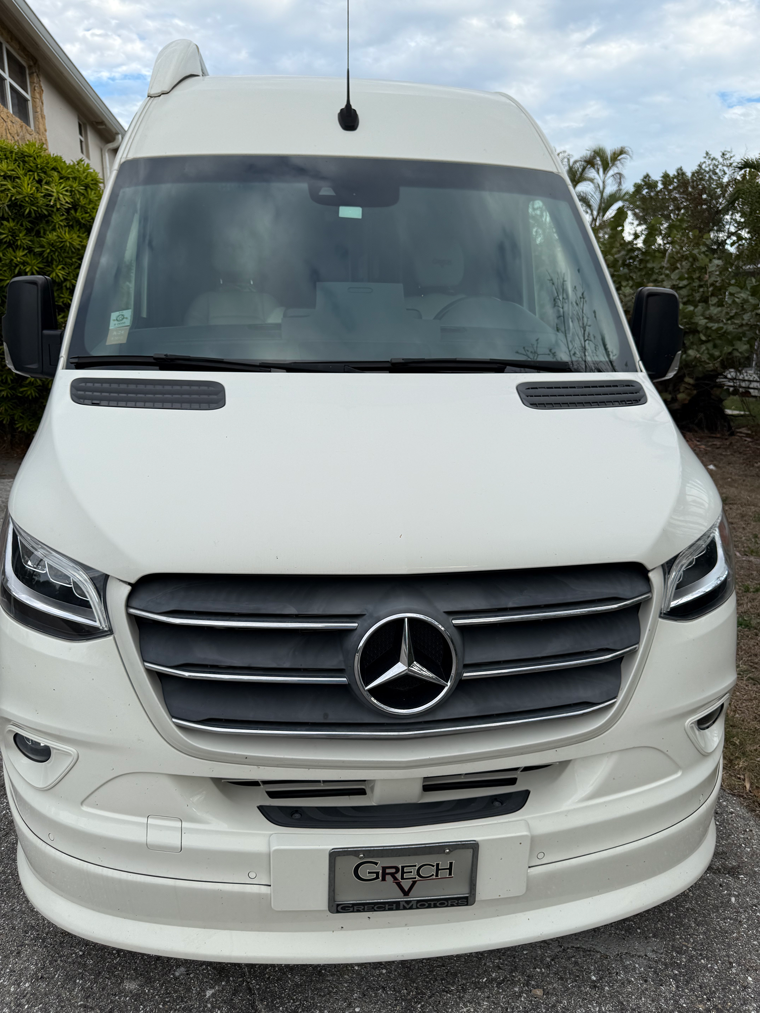2023 GRECH RV STRADA-ION exterior