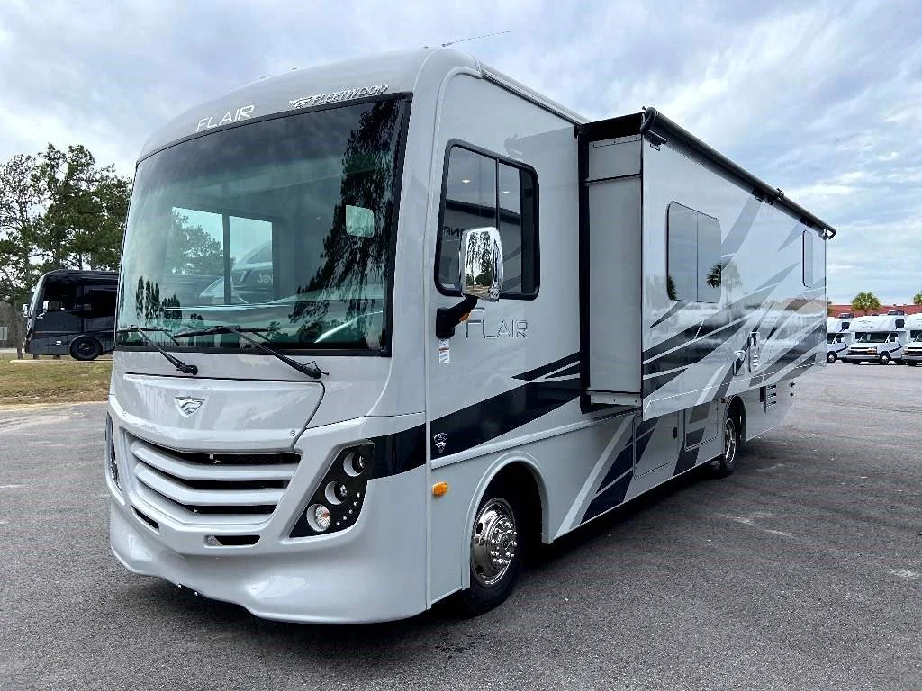 2024 FLEETWOOD FLAIR exterior