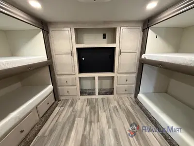 2024 Forest River Sandpiper Luxury photo 21