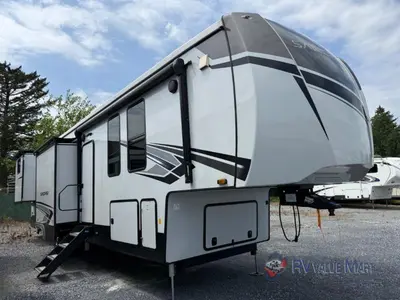 Used 2024 Forest River Sandpiper Luxury 388BHRD
