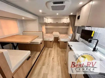 2027 Winnebago Micro Minnie photo 36