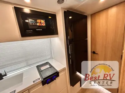 2027 Winnebago Micro Minnie photo 29