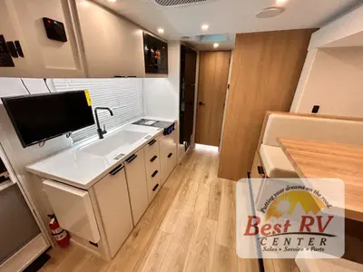 2027 Winnebago Micro Minnie photo 19