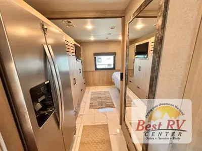 2027 Thor Motor Coach Inception photo 43