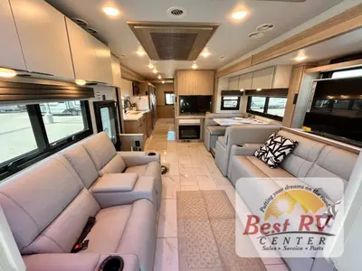 2027 Thor Motor Coach Inception photo 9
