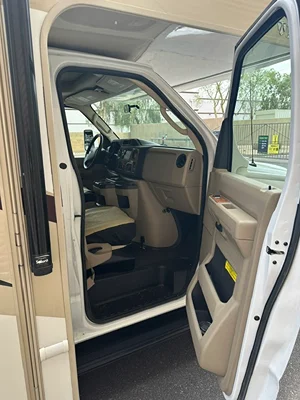 2018 THOR MOTOR COACH QUANTUM photo 7