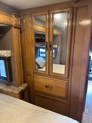 2018 THOR MOTOR COACH QUANTUM photo 43