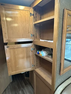 2018 THOR MOTOR COACH QUANTUM photo 40