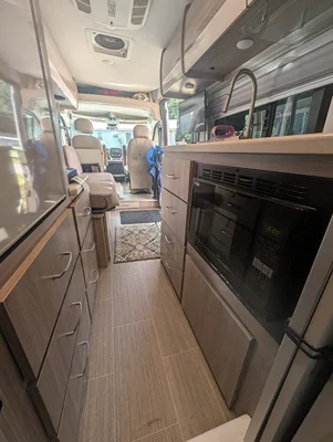 2022 THOR MOTOR COACH SEQUENCE photo 8