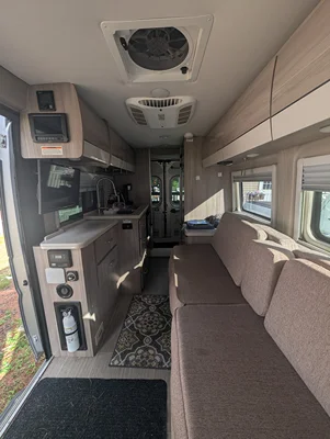 2022 THOR MOTOR COACH SEQUENCE photo 9