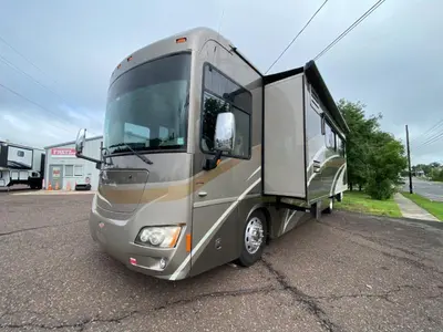 2010 Winnebago Journey photo 4