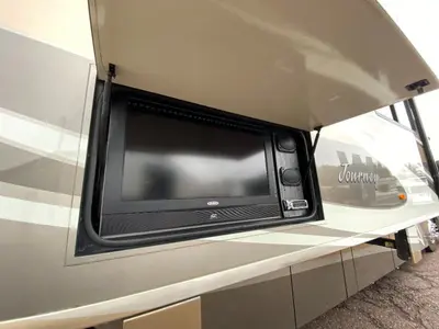 2010 Winnebago Journey photo 14