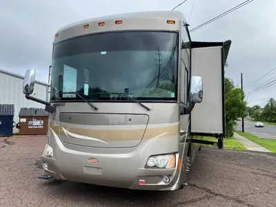 Used 2010 Winnebago Journey 40T