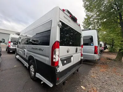 2027 Pleasure Way Lexor TS photo 6