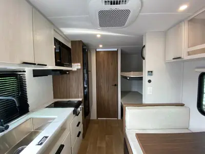 2027 Winnebago Access photo 13