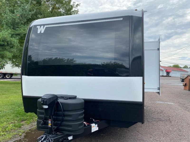 2027 Winnebago Thrive exterior