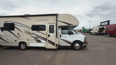 2020 Thor Motor Coach Chateau photo 6