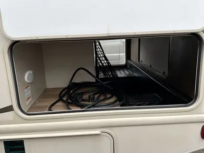 2020 Thor Motor Coach Chateau photo 17