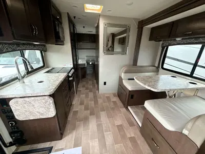 2020 Thor Motor Coach Chateau photo 37