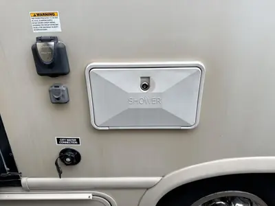 2020 Thor Motor Coach Chateau photo 21