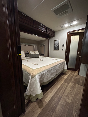 2019 FOREST RIVER GEORGETOWN XL photo 6