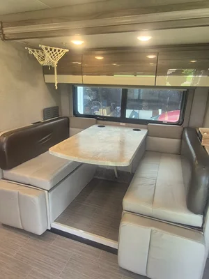 2020 THOR MOTOR COACH TIBURON photo 5