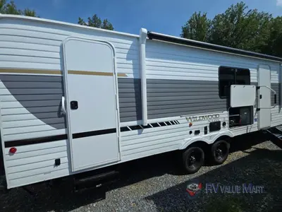 2027 Forest River Wildwood photo 9
