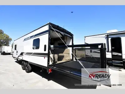 2027 Forest River Cherokee Grey Wolf Black Label photo 2
