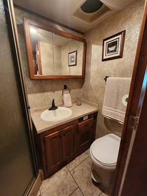 2011 TIFFIN MOTORHOMES ALLEGRO photo 9