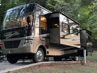 Used 2011 Tiffin Motorhomes Allegro 35 Qba