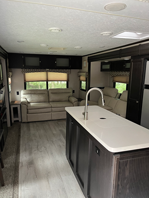 2019 VENTURE RV SPORTTREK TOURING photo 15