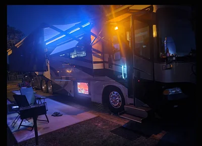 2005 COUNTRY COACH ALLURE 470 photo 23